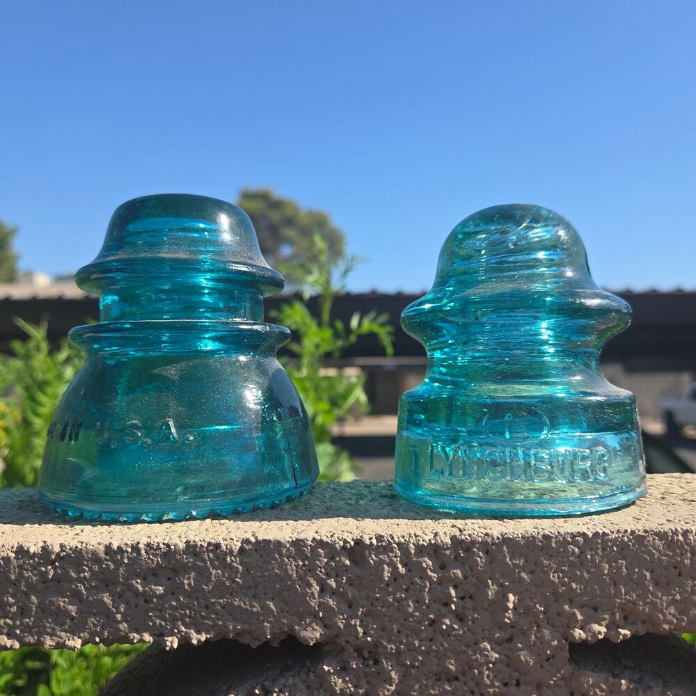 11 Antique Teal Glass Insulators - 10 Hemingray #42 & 1 Lynchburg #38 - Picture 10 of 11